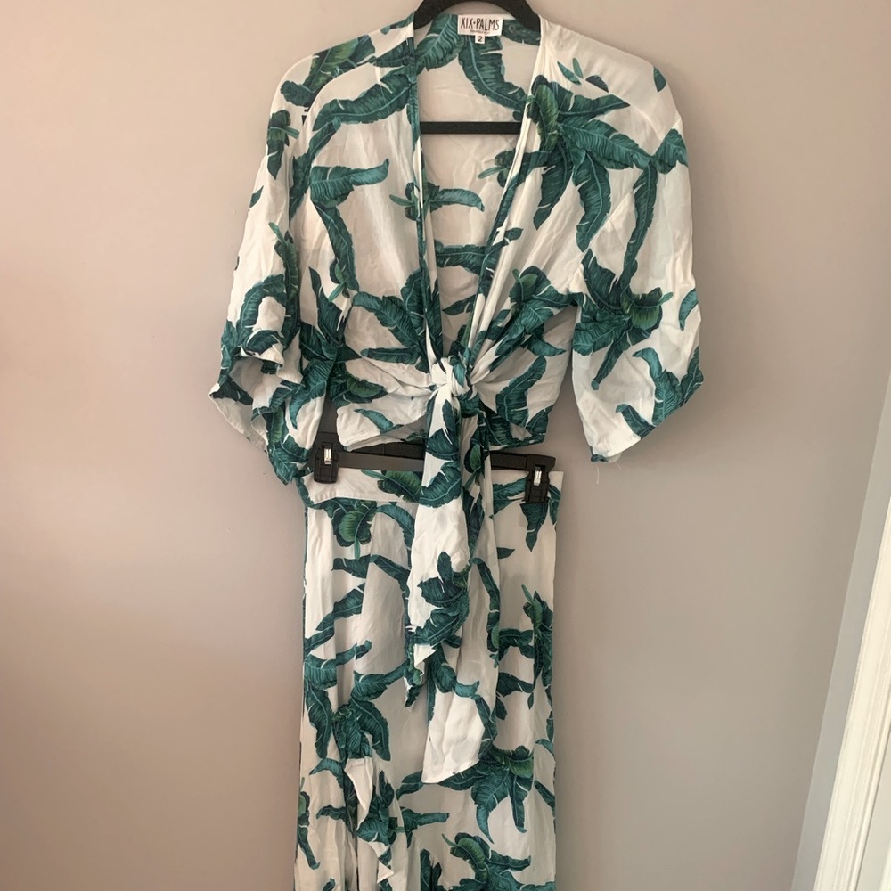 Xix Palms Two-Piece Set Green Palms Pattern Size 2